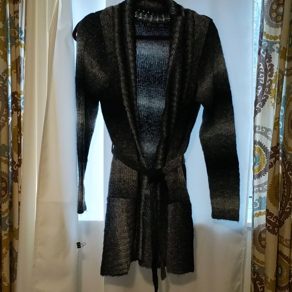 Women's sweater
